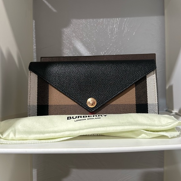 MYSTERY BOX -> jewelry, hair accessories, wallets or bags - Picture 6 of 16